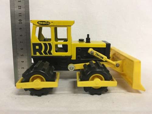Vintage Remco pressed metal bulldozer