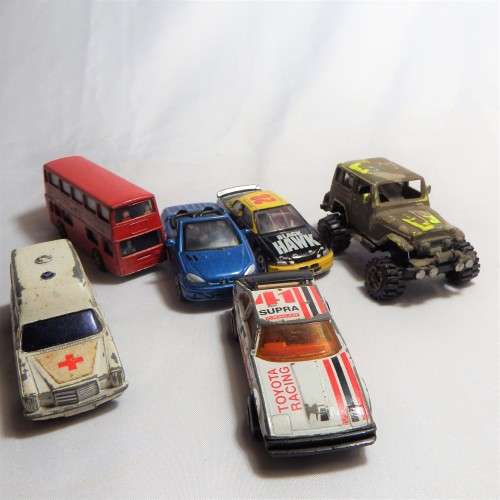 Lot of 6 vintage toy cars