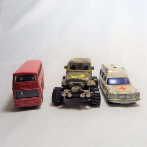 Lot of 6 vintage toy cars
