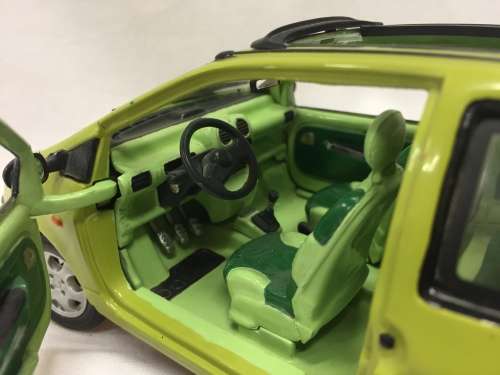 Anson Renault Twingo model car - Scale 1/18