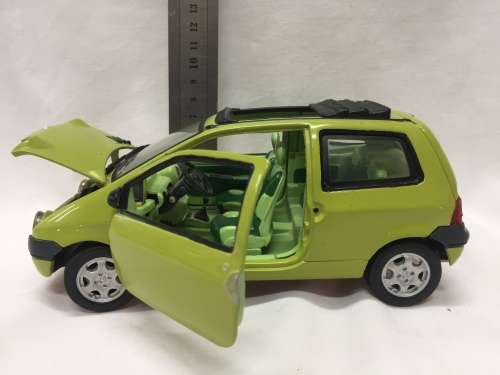 Anson Renault Twingo model car - Scale 1/18