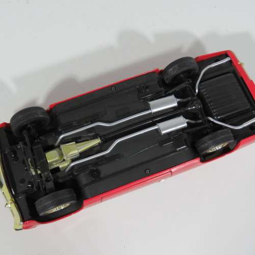 Road signature 1970 AMC Rebel model car - Scale 1/18 - Left front suspension support arm broken
