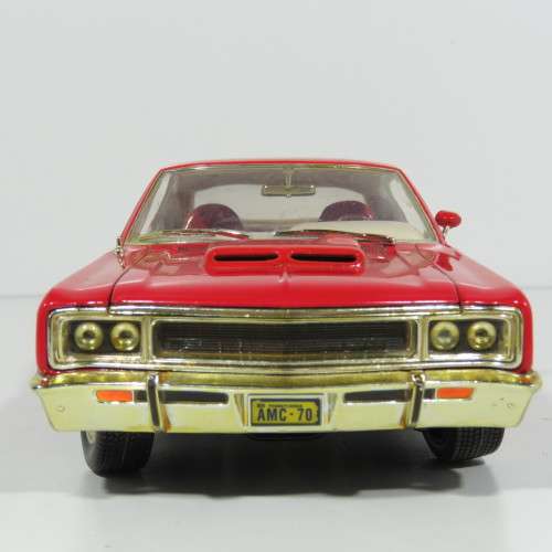 Road signature 1970 AMC Rebel model car - Scale 1/18 - Left front suspension support arm broken