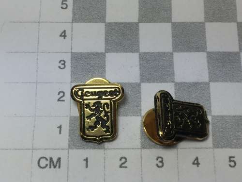 Pair of Peugeot collar studs