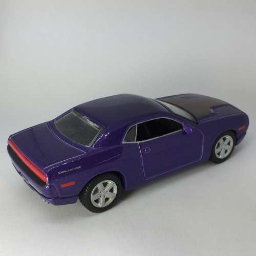 Maisto Dodge Challenger Concept model car - scale 1/43 - pull back action