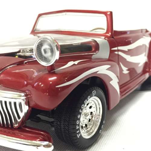 ERTL Silver Screen Machines Grease Lightning convertible model car - scale 1/18 in box