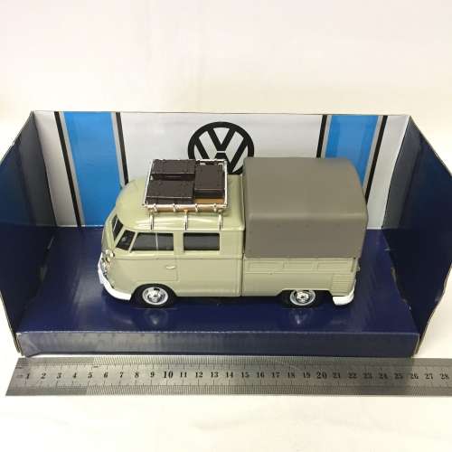MotorMax Volkswagen Type 2 Double cab pickup van - scale 1/24 in box