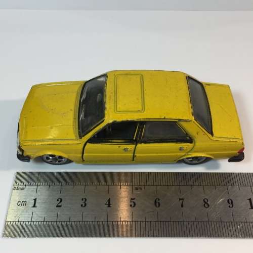 Mebetoys Peugeot 305 model toy car