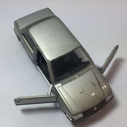 Gama Opel-Corsa model toy car - scale 1/43