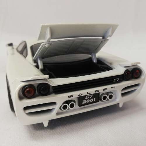 MotorMax Saleen S7 model car - scale 1/18