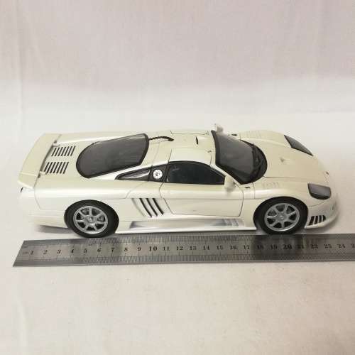 MotorMax Saleen S7 model car - scale 1/18