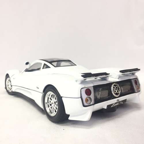 Motor Max Pagani Zonda C12 model car - scale 1/18