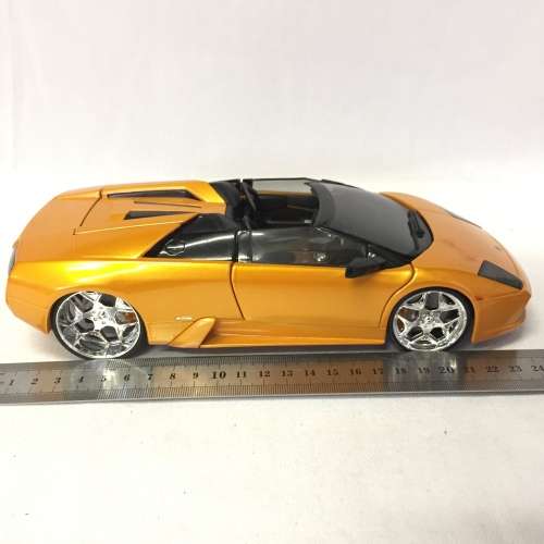 Maisto Lamborghini Murcielago Roadster model car - scale 1/18