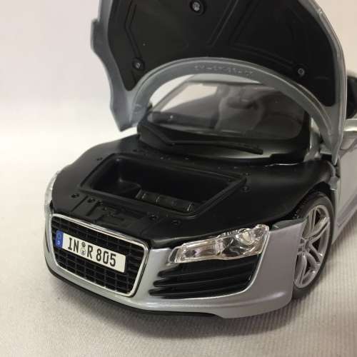 Maisto Audi R8 model car - scale 1/18