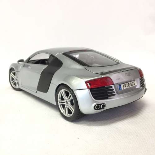 Maisto Audi R8 model car - scale 1/18