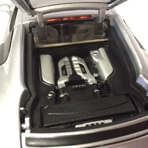 Maisto Audi R8 model car - scale 1/18