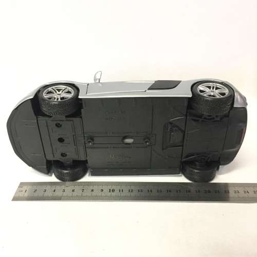 Maisto Audi R8 model car - scale 1/18