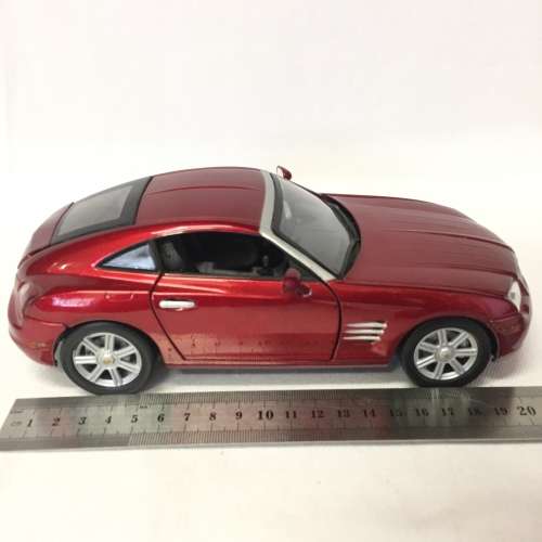 Motor Max Chrysler Crossfire model car - scale 1/18