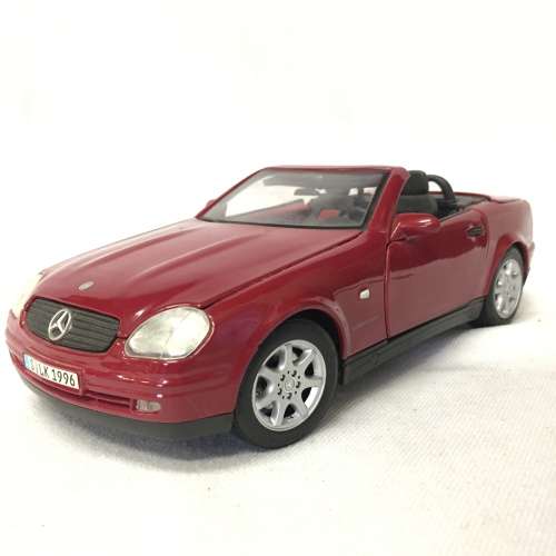 Maisto Mercedes-Benz SLK 230 model car - scale 1/18