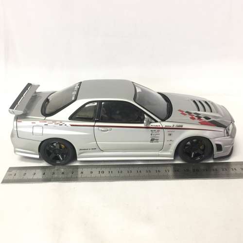 Autoart Nissan Skyline R34 GTR V-Spec II - Nismo Z-Tune version - scale 1/18