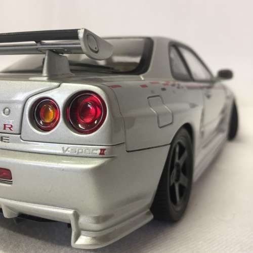 Autoart Nissan Skyline R34 GTR V-Spec II - Nismo Z-Tune version - scale 1/18