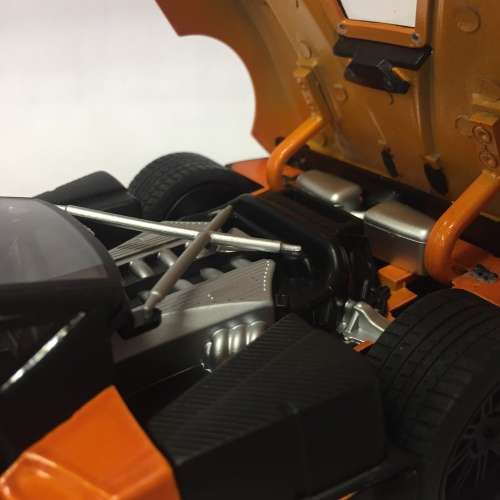 Mondo Motors Pagani Zonda F supercar model car - one mirror missing - scale 1/18