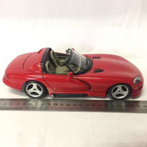 Bburago Dodge Viper RT/10 model car - scale 1/18