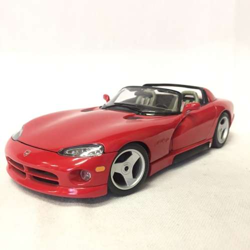 Bburago Dodge Viper RT/10 model car - scale 1/18