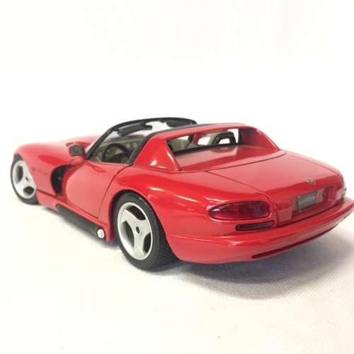 Bburago Dodge Viper RT/10 model car - scale 1/18