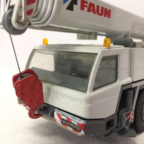 Conrad #2099 Tadano Faun ATF 45-3 die-cast mobile crane construction model - scale 1/50