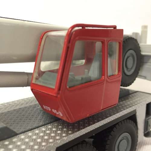 Conrad #2099 Tadano Faun ATF 45-3 die-cast mobile crane construction model - scale 1/50