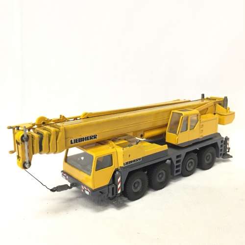 Conrad # 2087 Liebherr LTM 1090 die-cast mobile crane construction model - scale 1/50