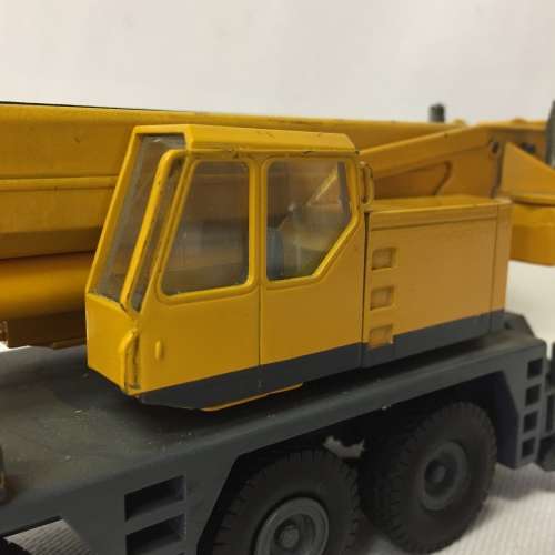 Conrad # 2087 Liebherr LTM 1090 die-cast mobile crane construction model - scale 1/50