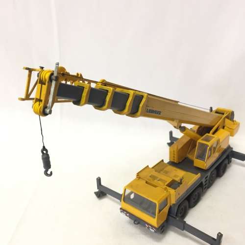 Conrad # 2087 Liebherr LTM 1090 die-cast mobile crane construction model - scale 1/50