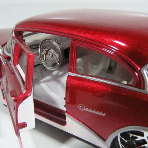 Maisto 1955 Buick Century model car - Scale 1/26 - Pro Rodz