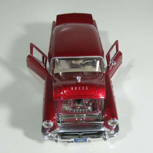 Maisto 1955 Buick Century model car - Scale 1/26 - Pro Rodz