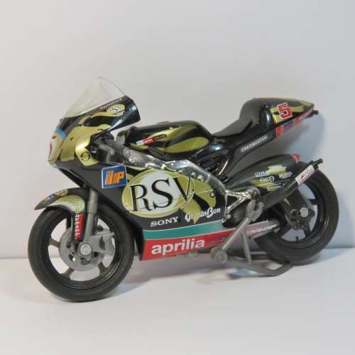 Majorette Aprilia RSV 250 model motorcycle - Scale 1/18