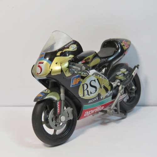 Majorette Aprilia RSV 250 model motorcycle - Scale 1/18