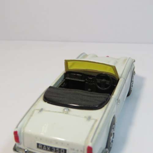 Matchbox Dinky 1965 Triumph TR4 A - IRS model car - 1990 issue