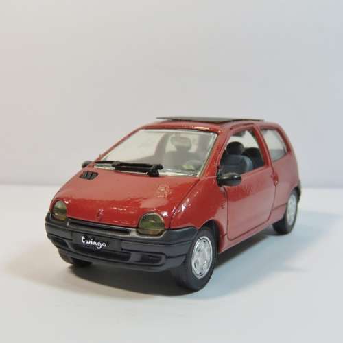Solido Renault Twingo model car - Scale 1/43