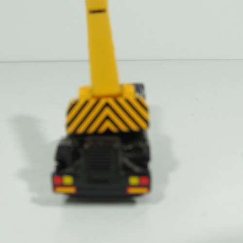 Tomica Tanado crane construction model - Scale 1/160