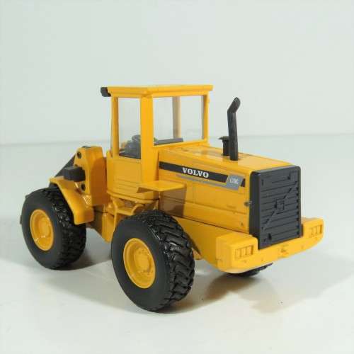 JOAL Volvo L70C front whel loader - No attachment  - Scale 1/50