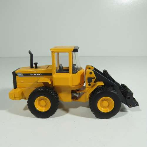 JOAL Volvo L70C front whel loader - No attachment  - Scale 1/50