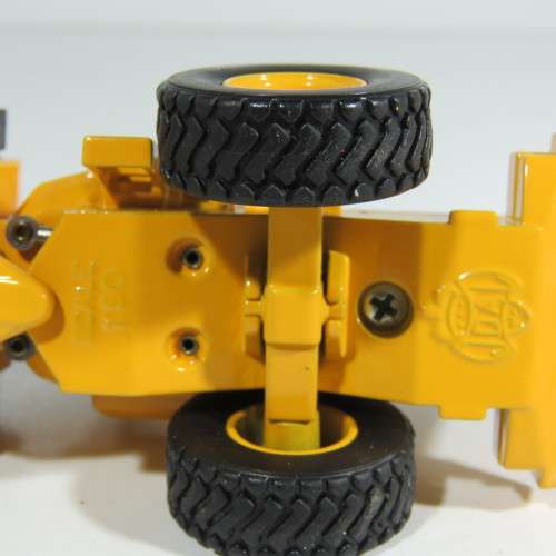 JOAL Volvo L70C front whel loader - No attachment  - Scale 1/50