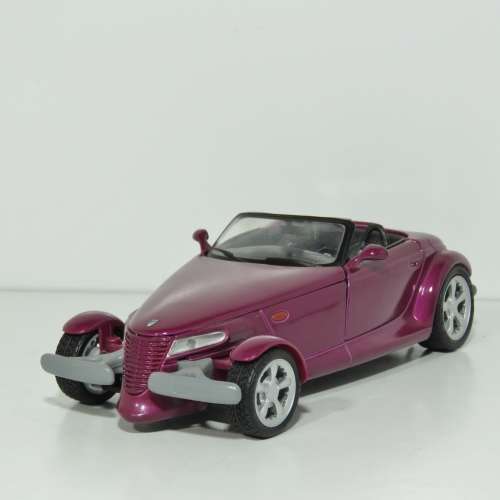 Maisto Plymouth Prowler model car - Scale 1/24