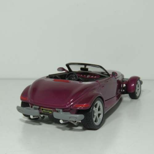 Maisto Plymouth Prowler model car - Scale 1/24
