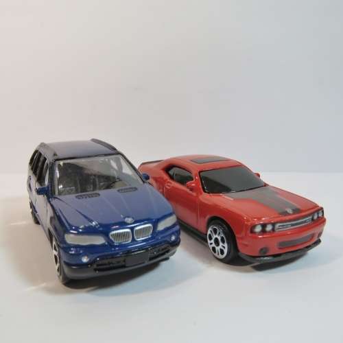 Lot of 10 Realtoy and Maisto toy cars