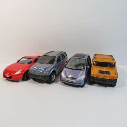 Lot of 10 Realtoy and Maisto toy cars