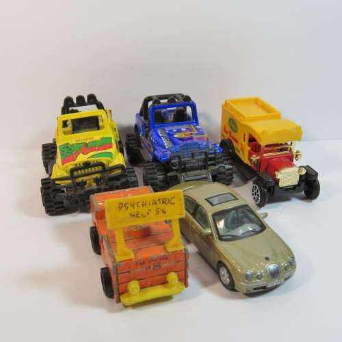 Lot of 10 Toy cars