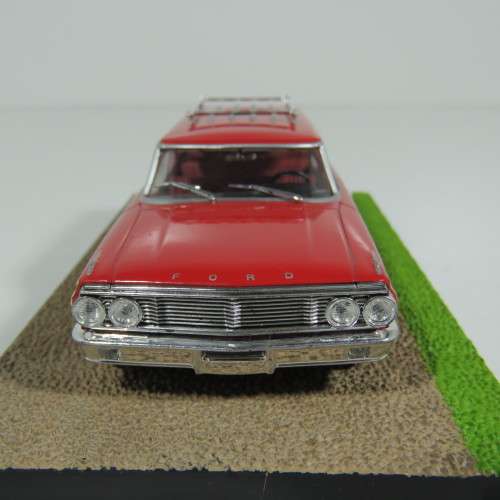 James Bond 007 - Ford Country Squire model car - Goldfinger
